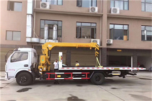 泽库附近汽车轮胎更换