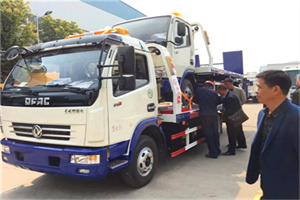 泽库汽车道路救援拖车价格